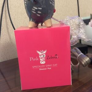Pink Zebra Gray and Pink Cat Simmer Pot